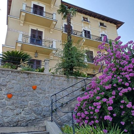 Villa Marija Lovran Exteriör bild