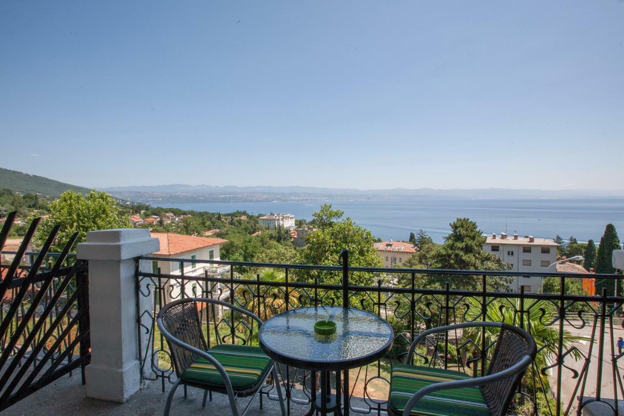 Villa Marija Lovran Exteriör bild