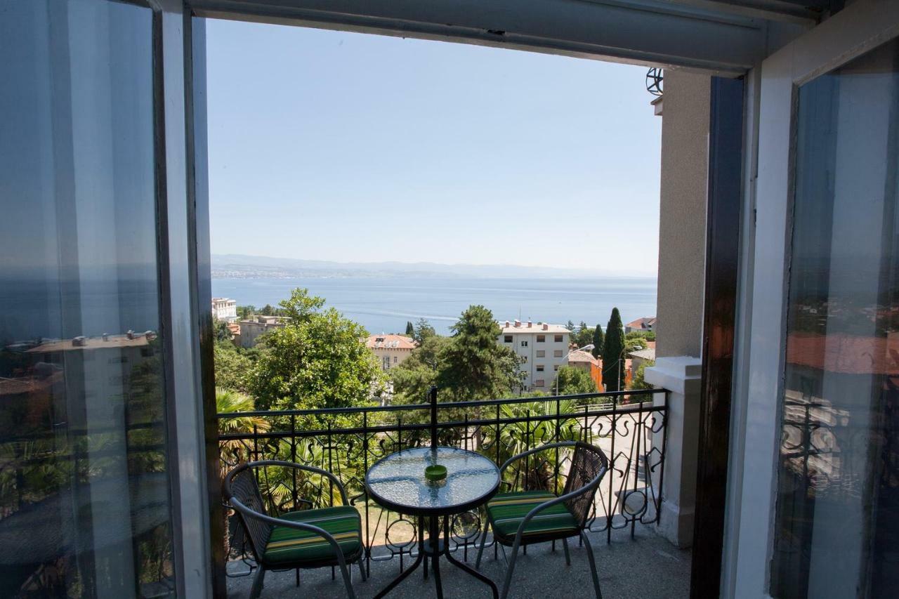 Villa Marija Lovran Exteriör bild